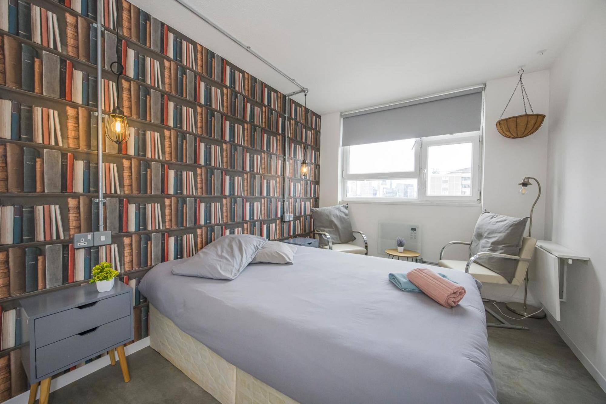 4-Bed Flat With Stunning Views Appartement Londen Buitenkant foto